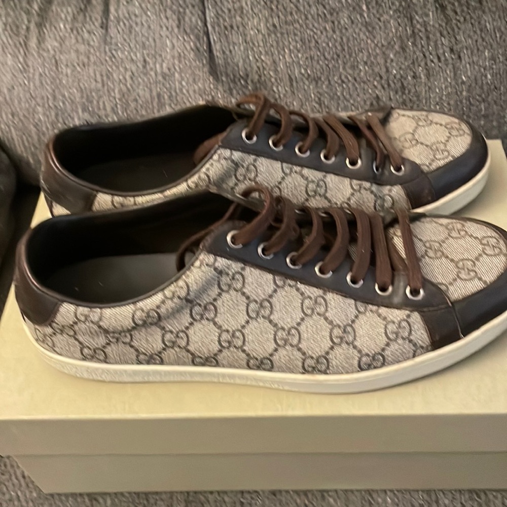 Gucci Italy sneakers 10 size